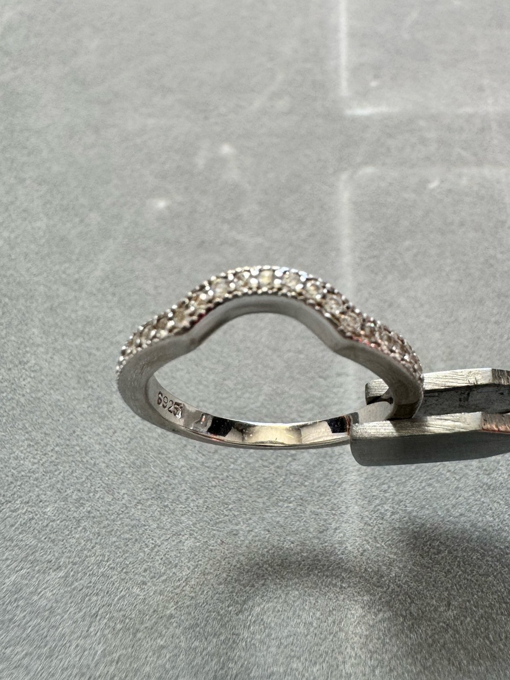 Sterling silver curved pave moissanite band ring size 3.5